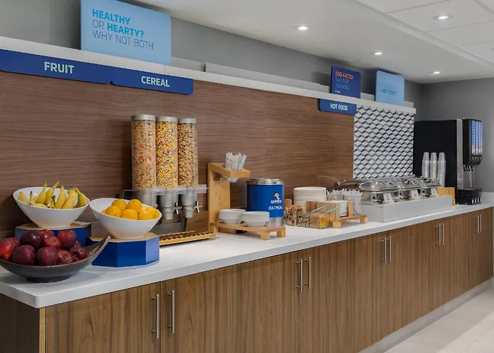 Holiday Inn Express Hotel & Suites Chatham South By Ihg